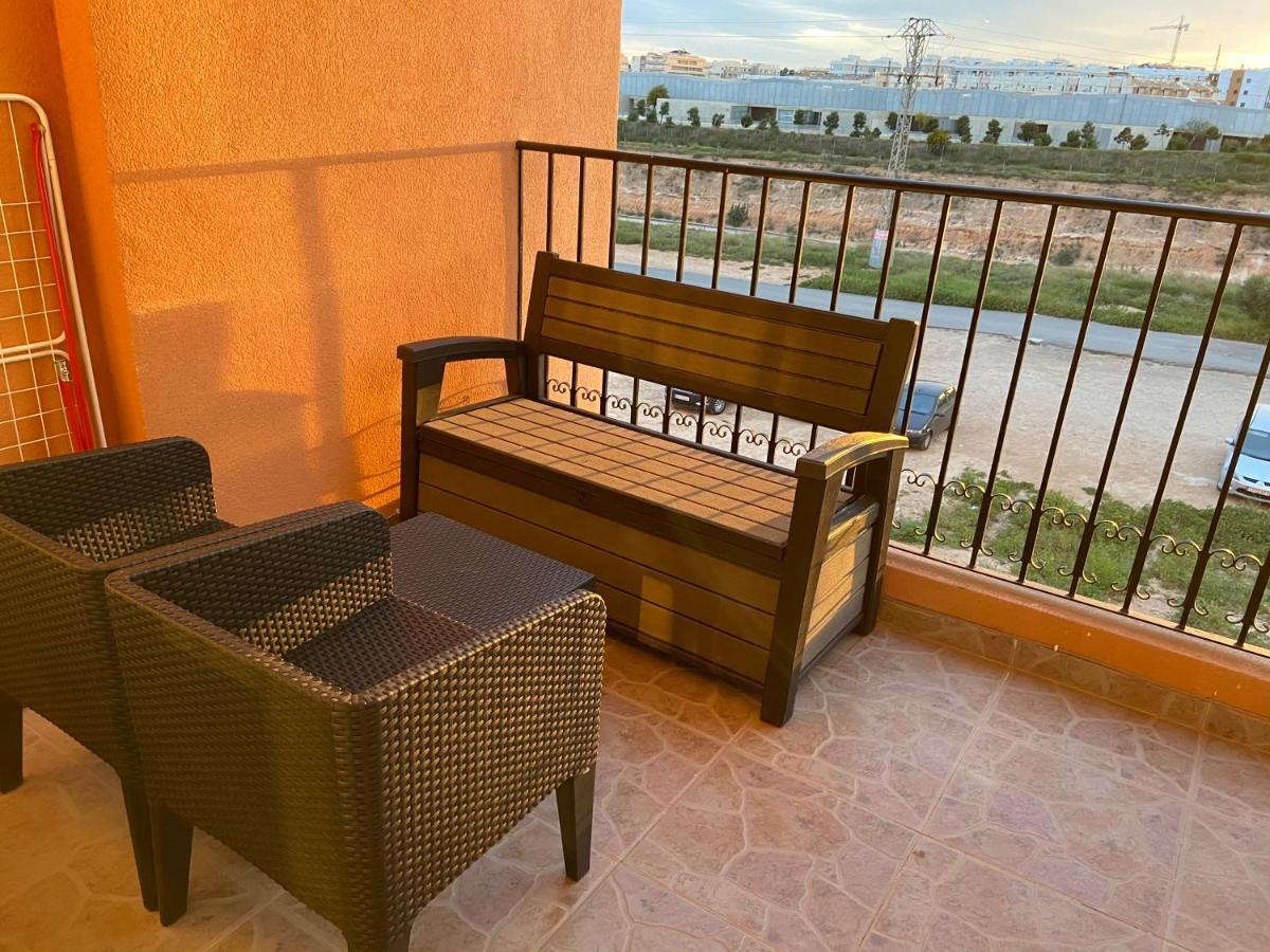 Lovely Apartment In Playa Flamenca Orihuela Exterior foto